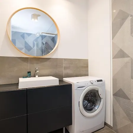 Shortstaypoland Grzybowska Apartamento *